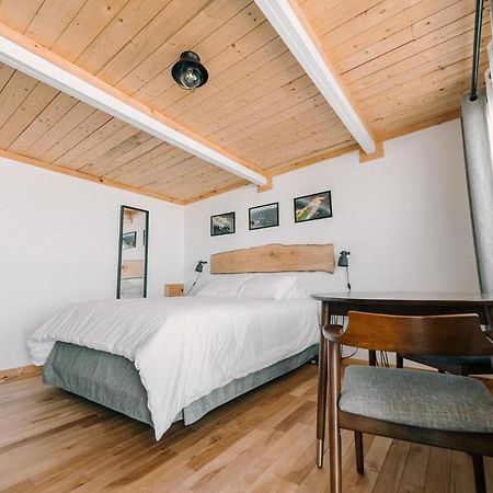 Nordet Motel Saint Georges De Malbaie Eksteriør bilde